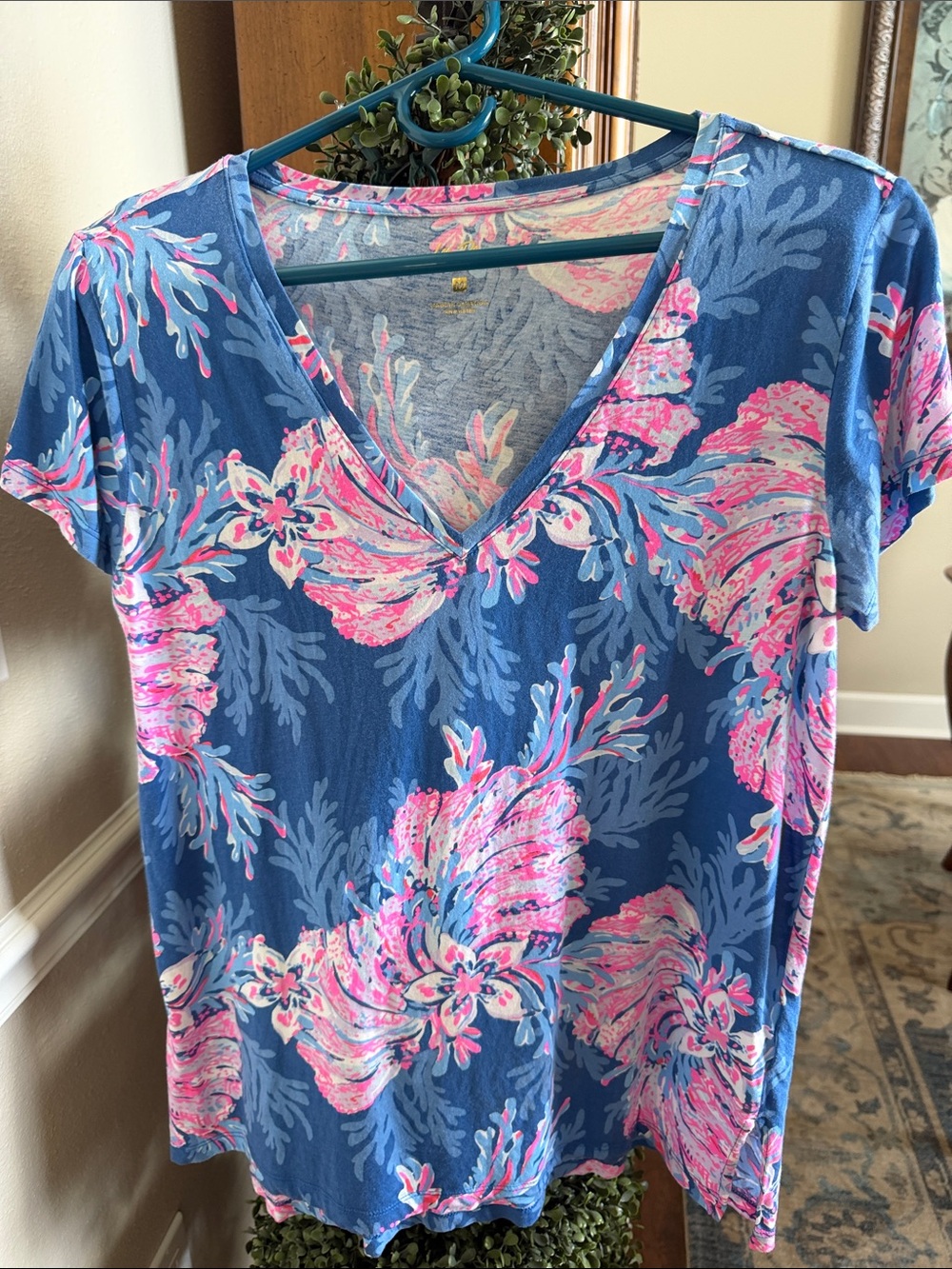 Lilly Pulitzer Blue V-Neck Short Sleeve Top with Pink Floral Print